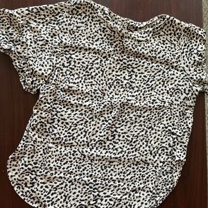 H&M leopard flowy top size 10
